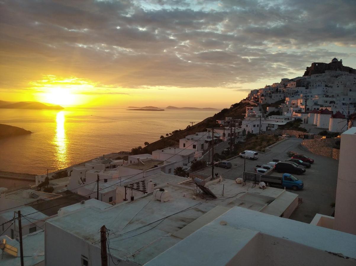 Θέαστρον - Theastron House With Great View In Chora Apartment Pera Gyalos Exterior photo
